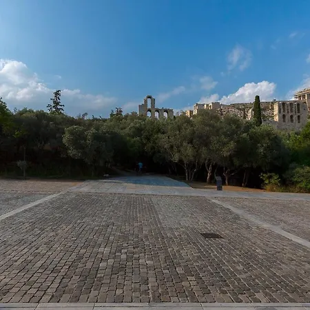 Acropolis Amazing With Parthenon View Athens